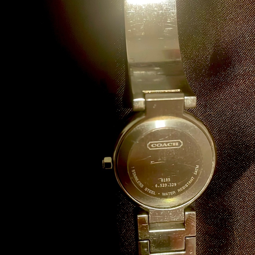 Vintage Coach Stainless Steel Watch. New battery.  Good condition. - Picture 4 of 4